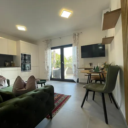 Apartment Narona *